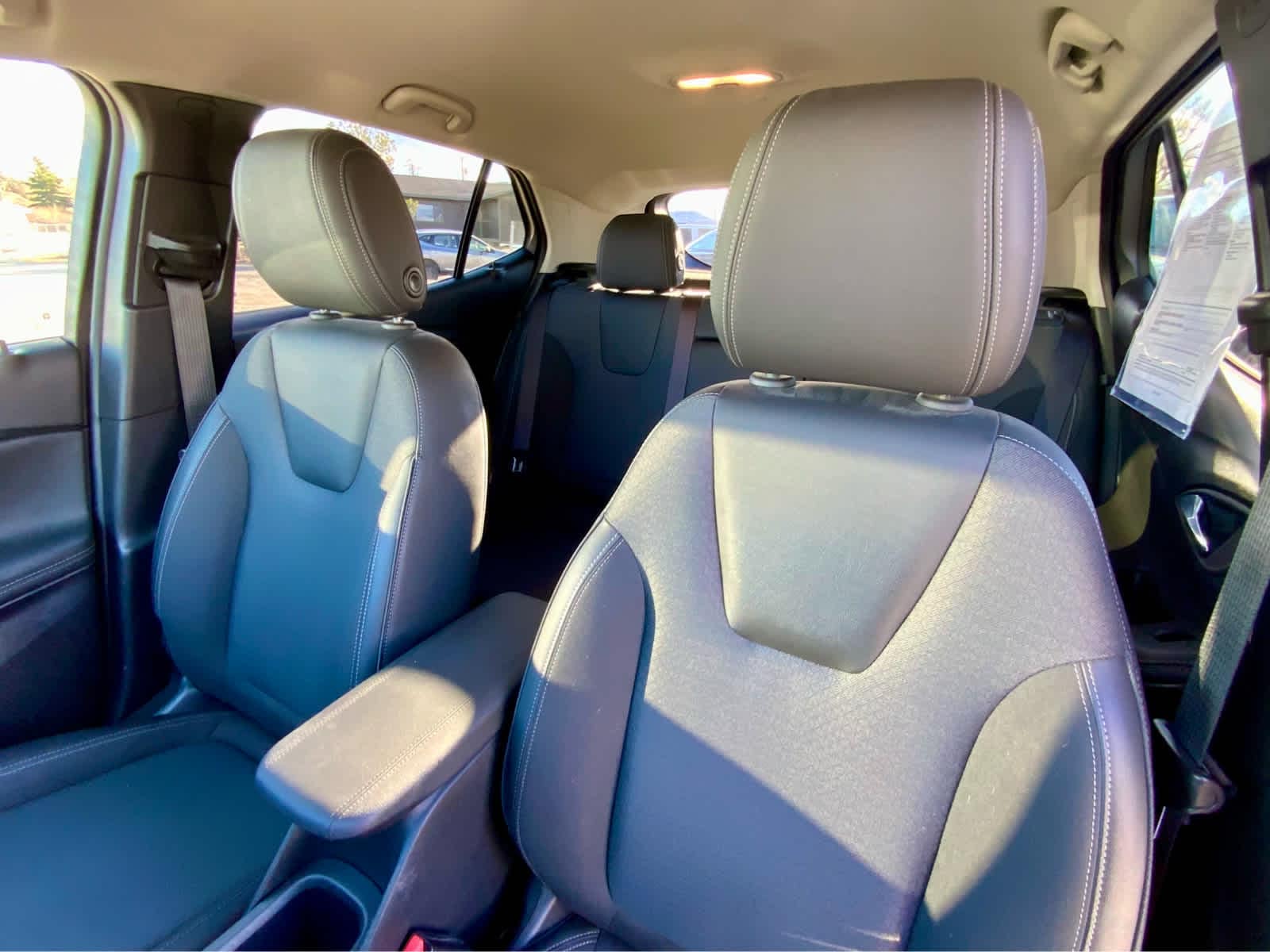 Thumbnail: 2023 Buick Encore GX - 25