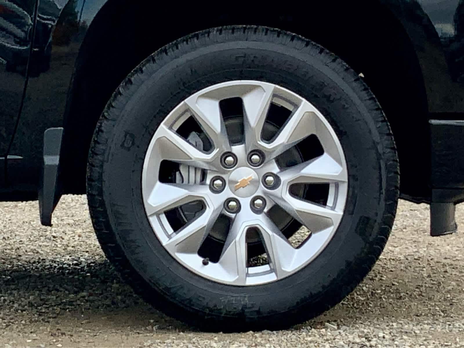 Thumbnail: 2026 Chevrolet Silverado 1500 - 21