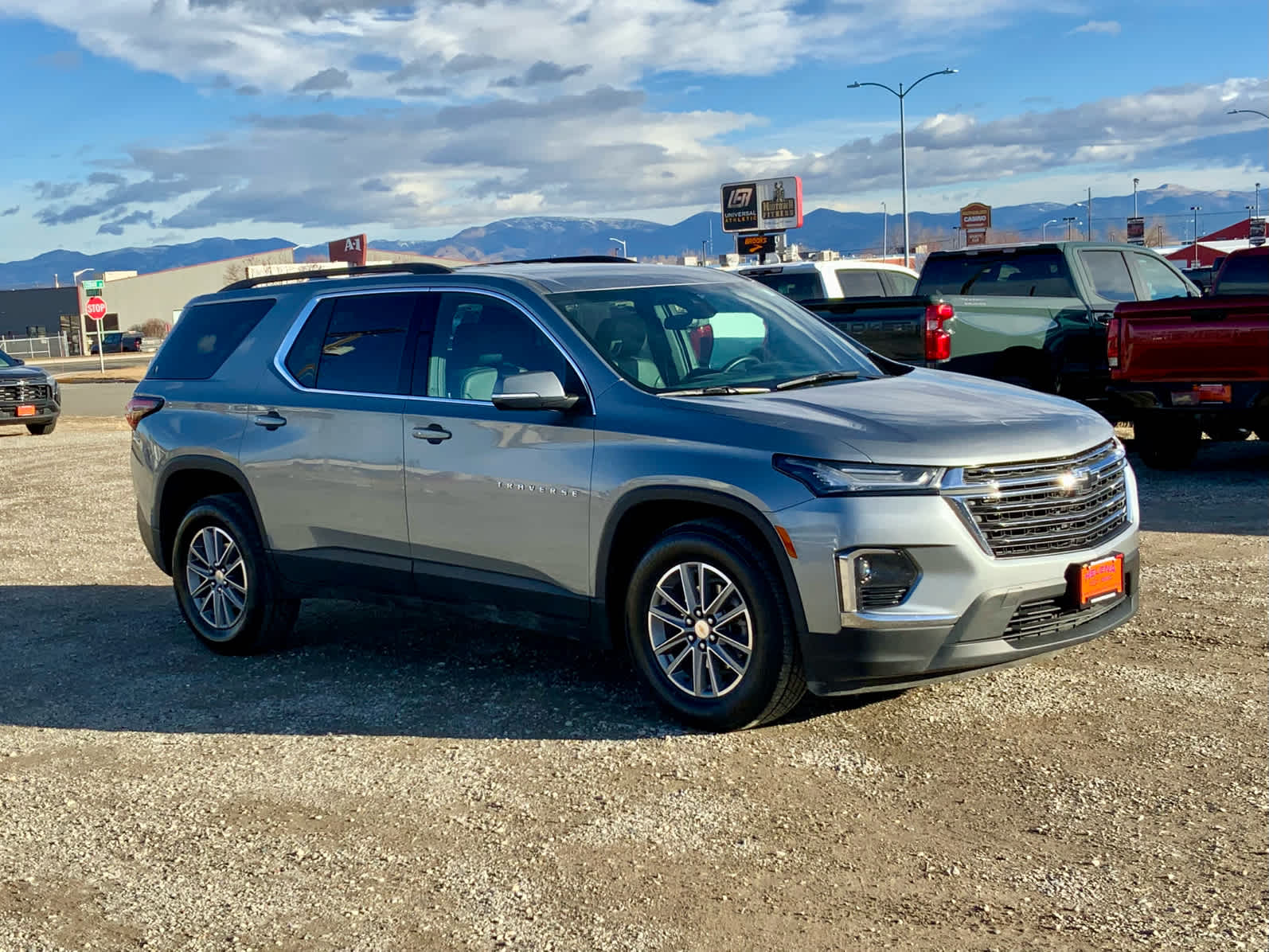 Thumbnail: 2023 Chevrolet Traverse - 7