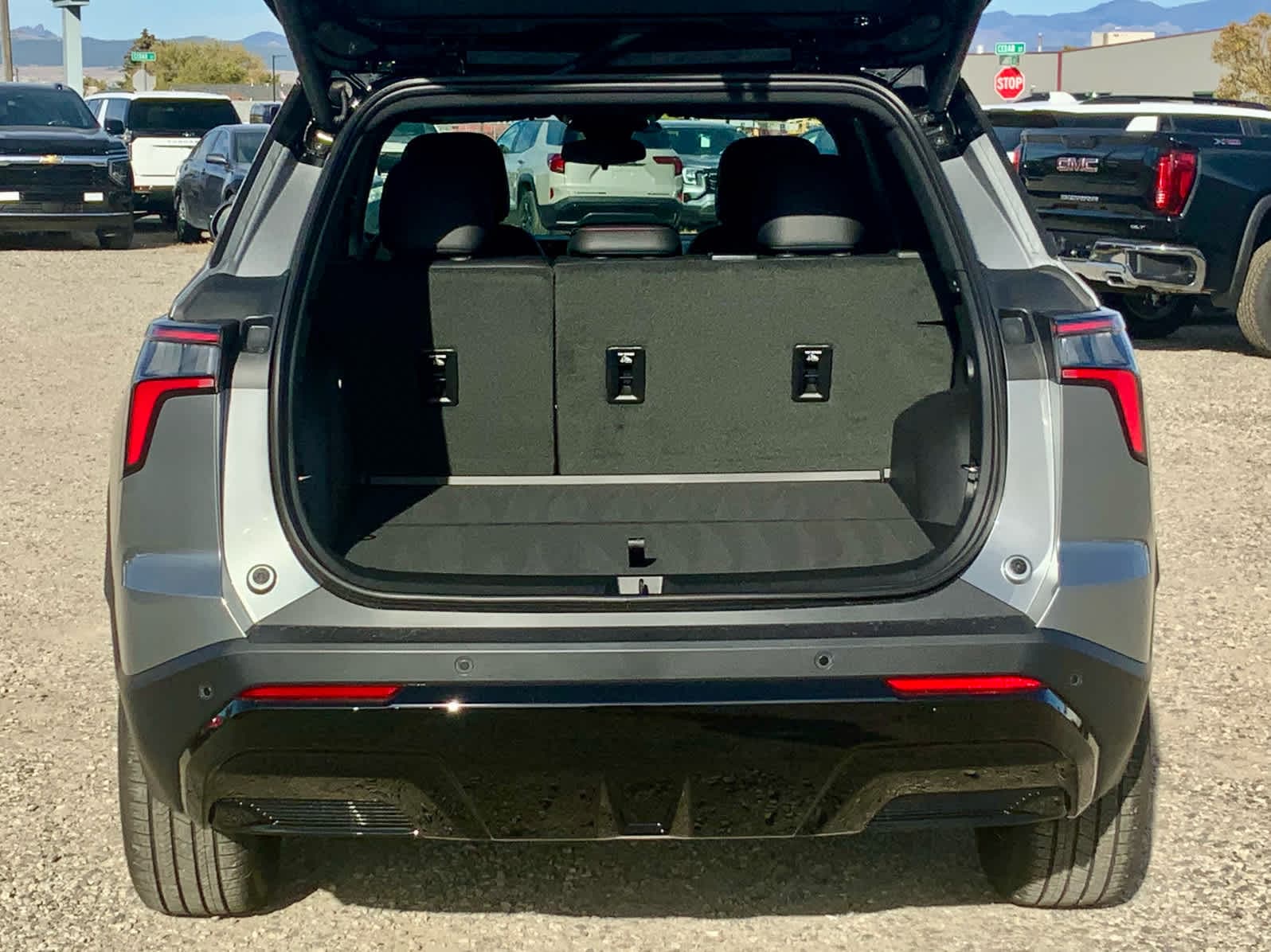 Thumbnail: 2026 Chevrolet Equinox - 16