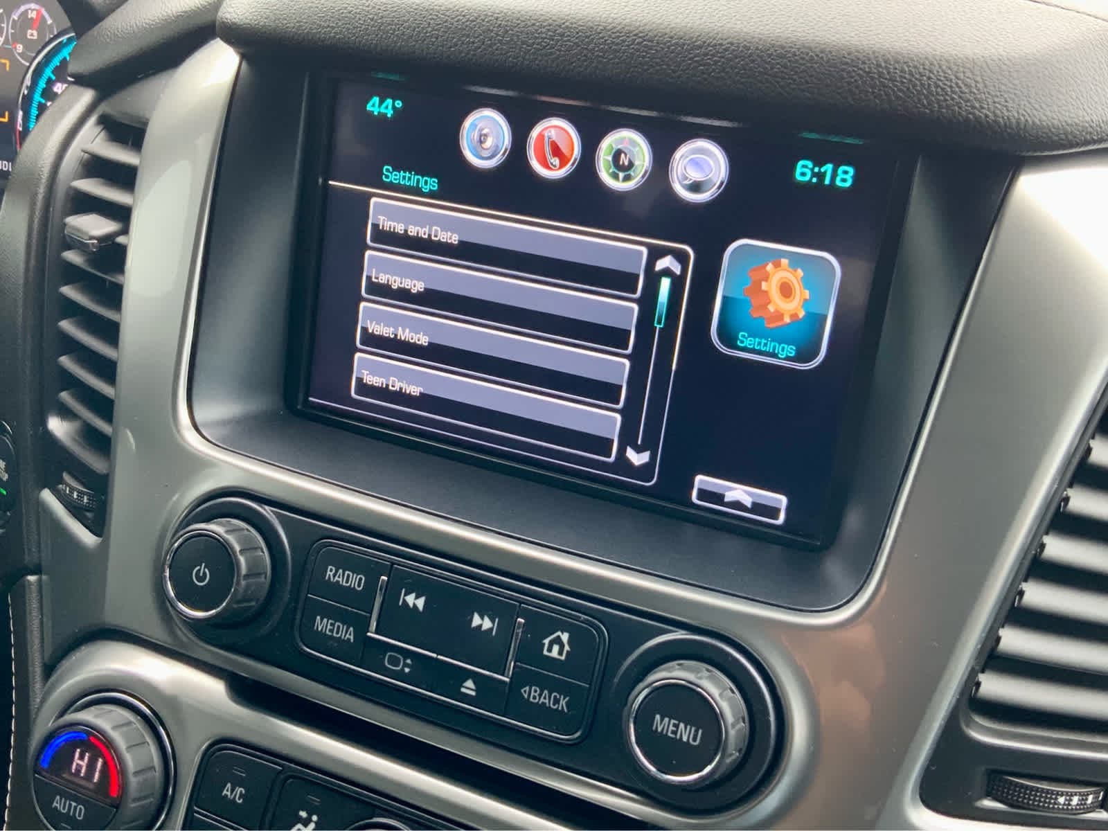 Thumbnail: 2020 Chevrolet Tahoe - 49