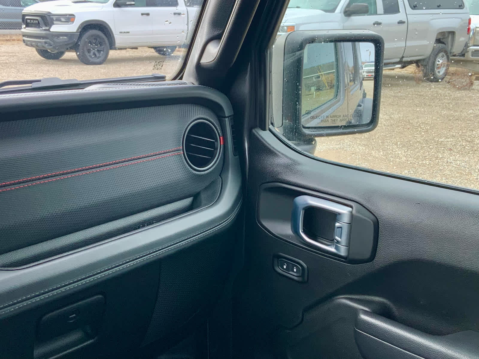 Thumbnail: 2024 Jeep Wrangler - 34