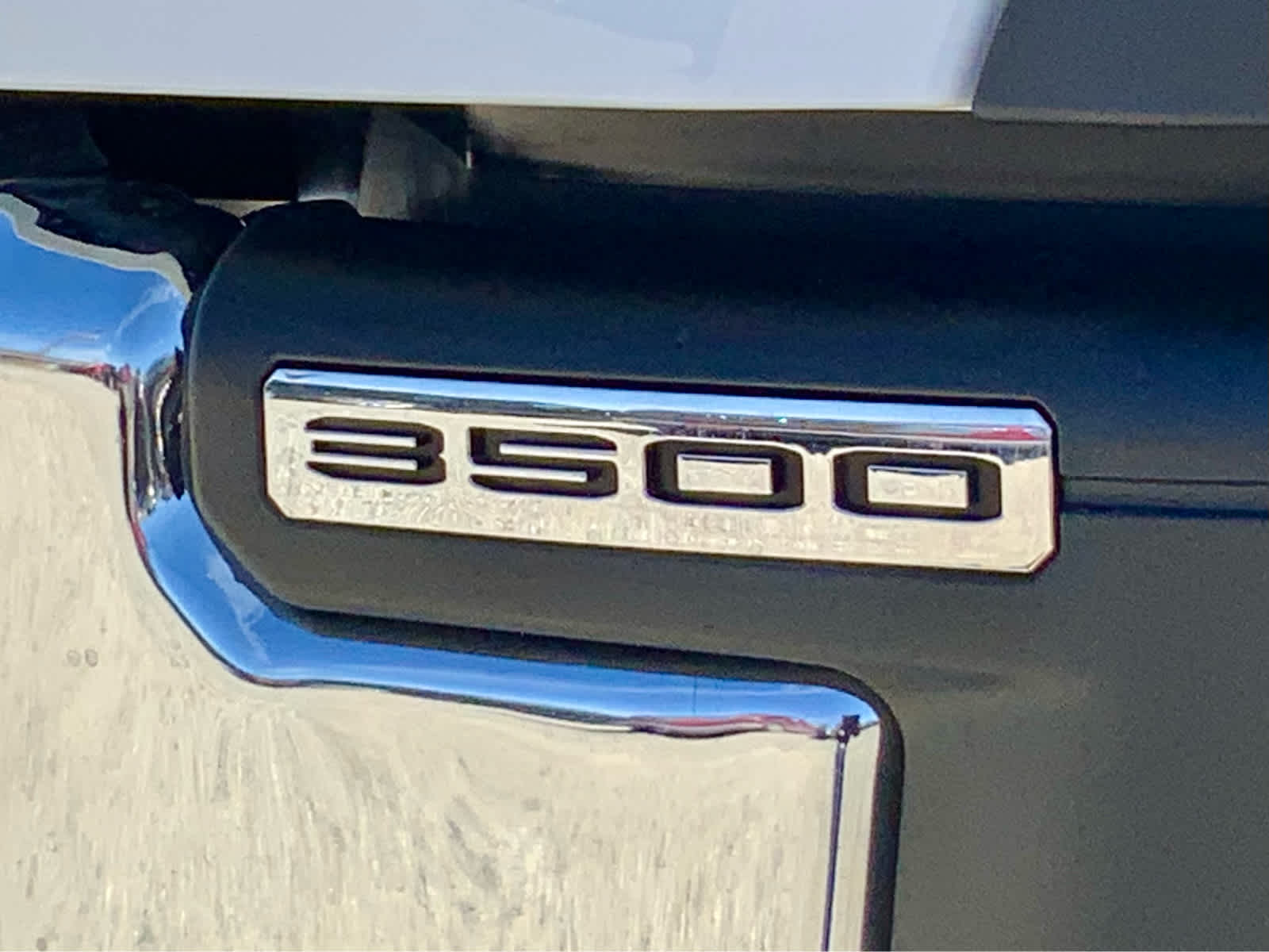Thumbnail: 2026 GMC Sierra 3500 - 17