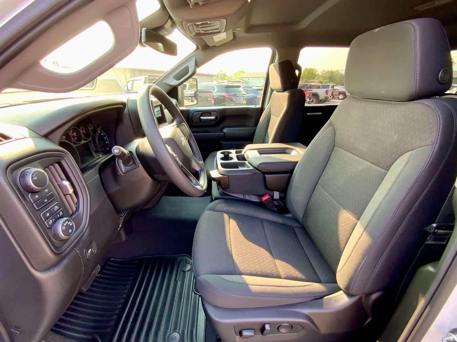 Thumbnail: 2025 Chevrolet Silverado 2500 - 31