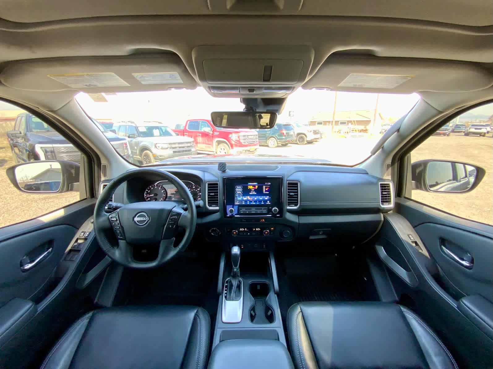 Thumbnail: 2024 Nissan Frontier - 30