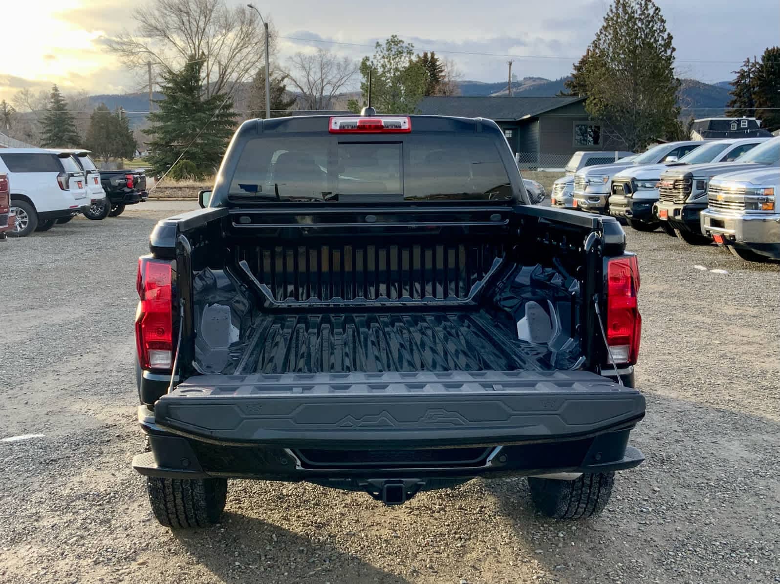 Thumbnail: 2026 Chevrolet Colorado - 10