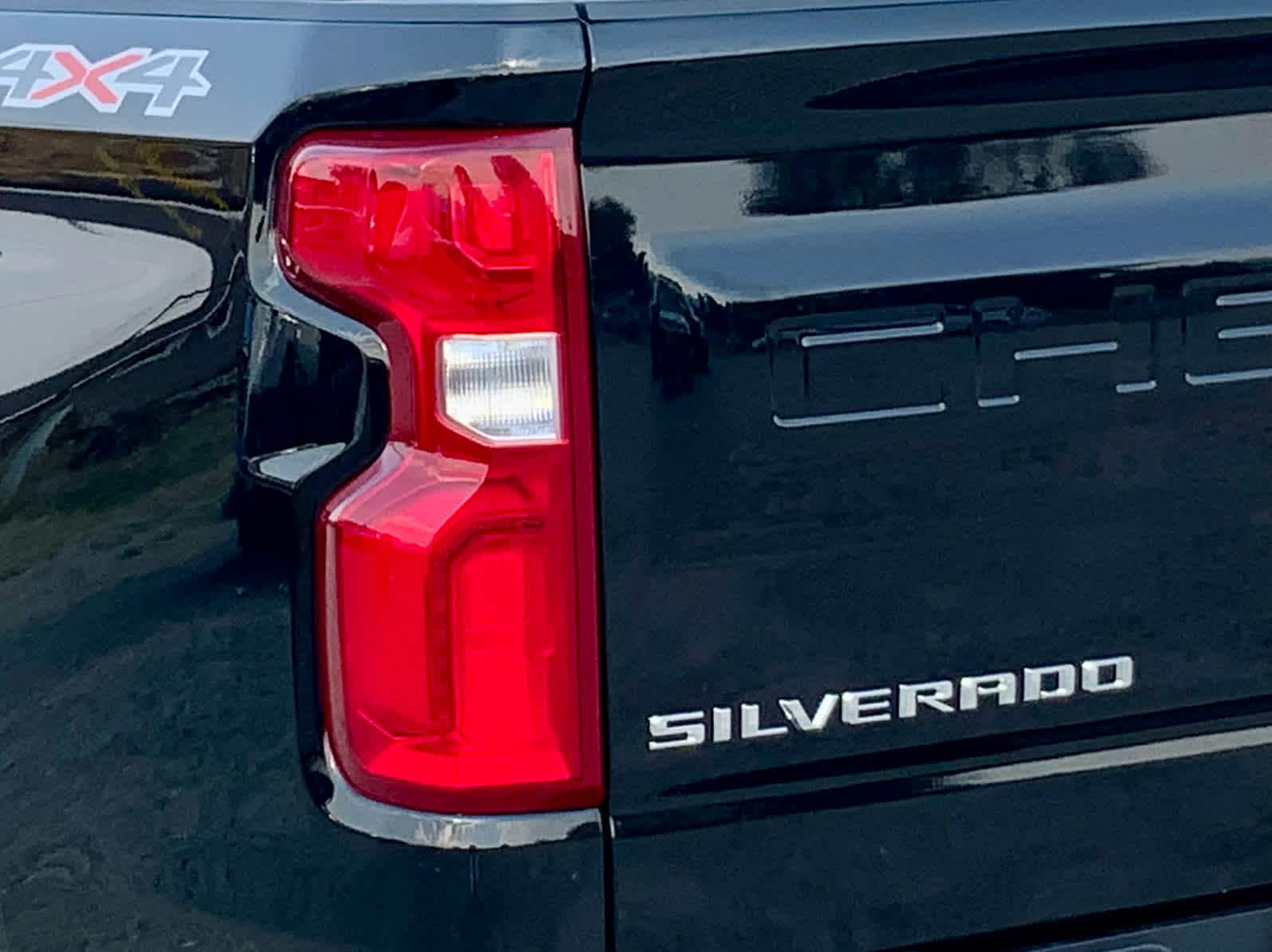 Thumbnail: 2026 Chevrolet Silverado 1500 - 18