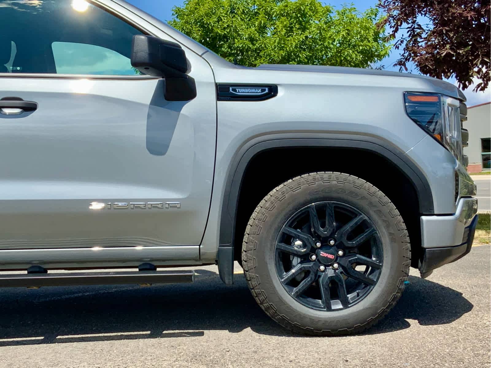 Thumbnail: 2025 GMC Sierra 1500 - 13