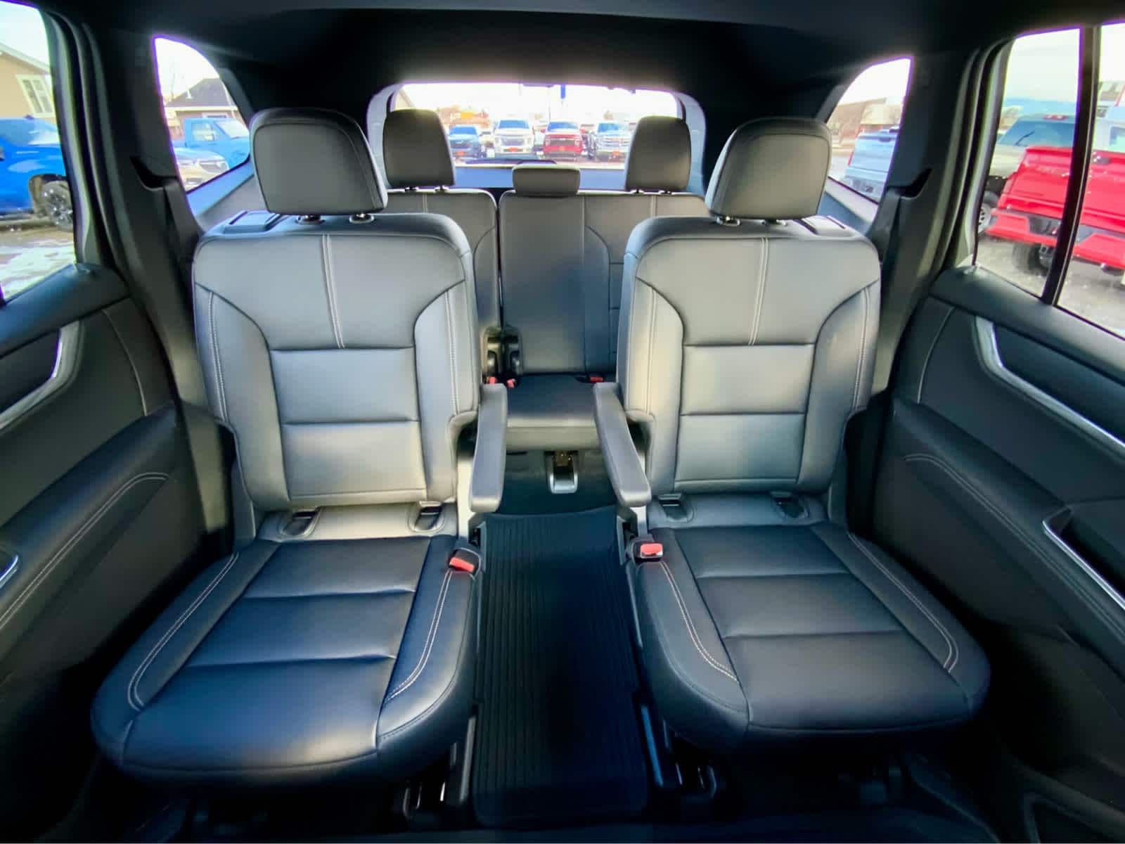 Thumbnail: 2026 GMC Acadia - 33