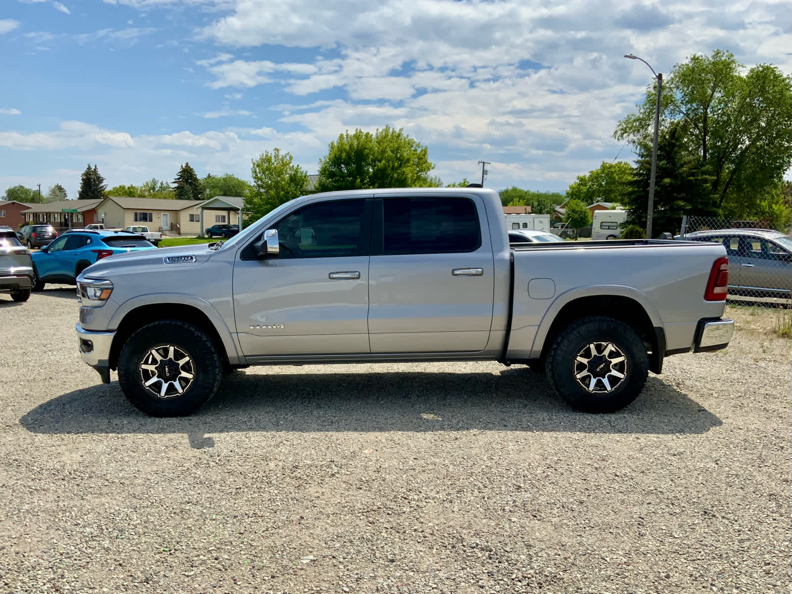 2020 Ram 1500 Laramie photo 2