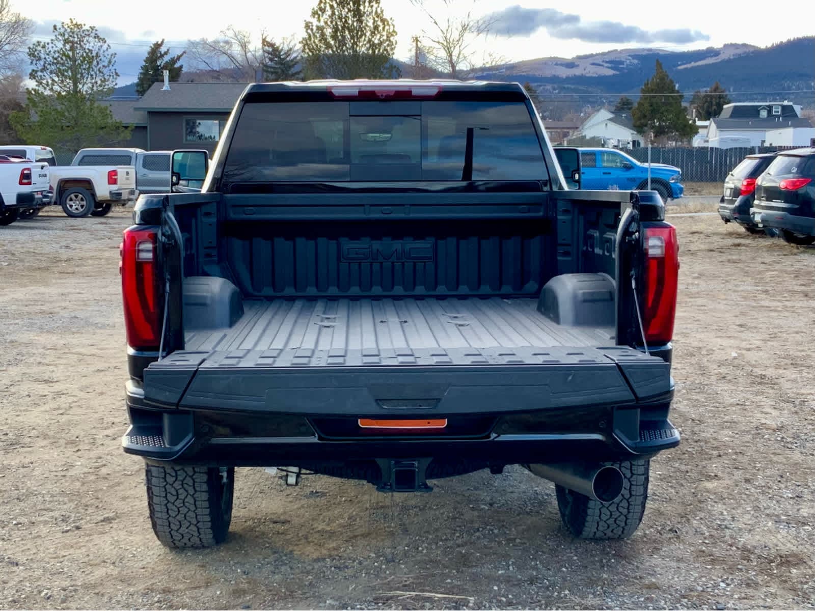 Thumbnail: 2026 GMC Sierra 2500 - 18