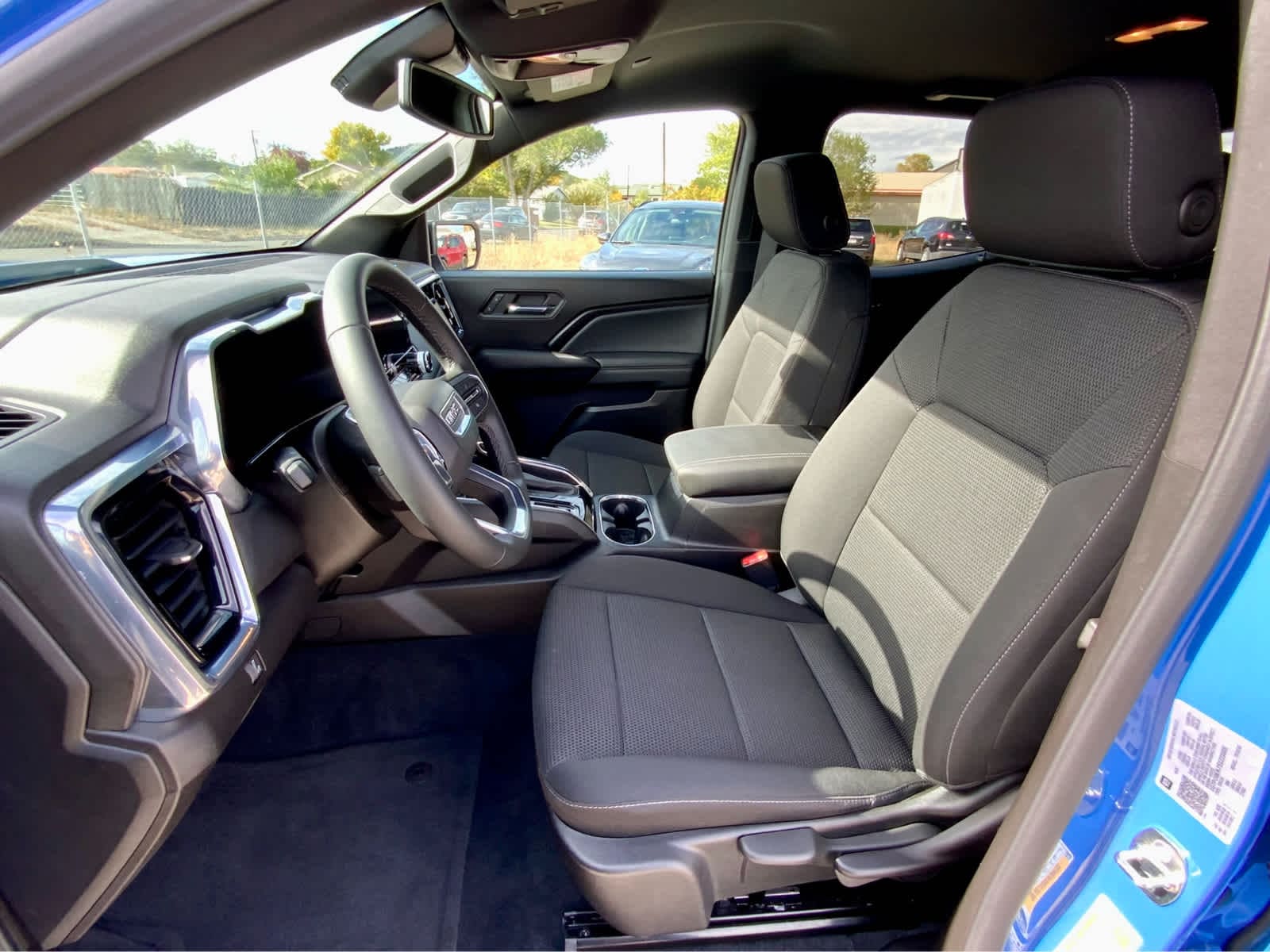 Thumbnail: 2025 GMC Canyon - 28