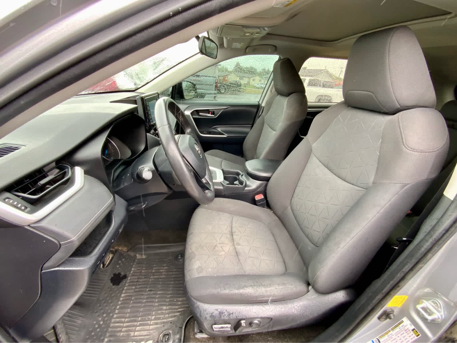 Thumbnail: 2020 Toyota RAV4 - 27