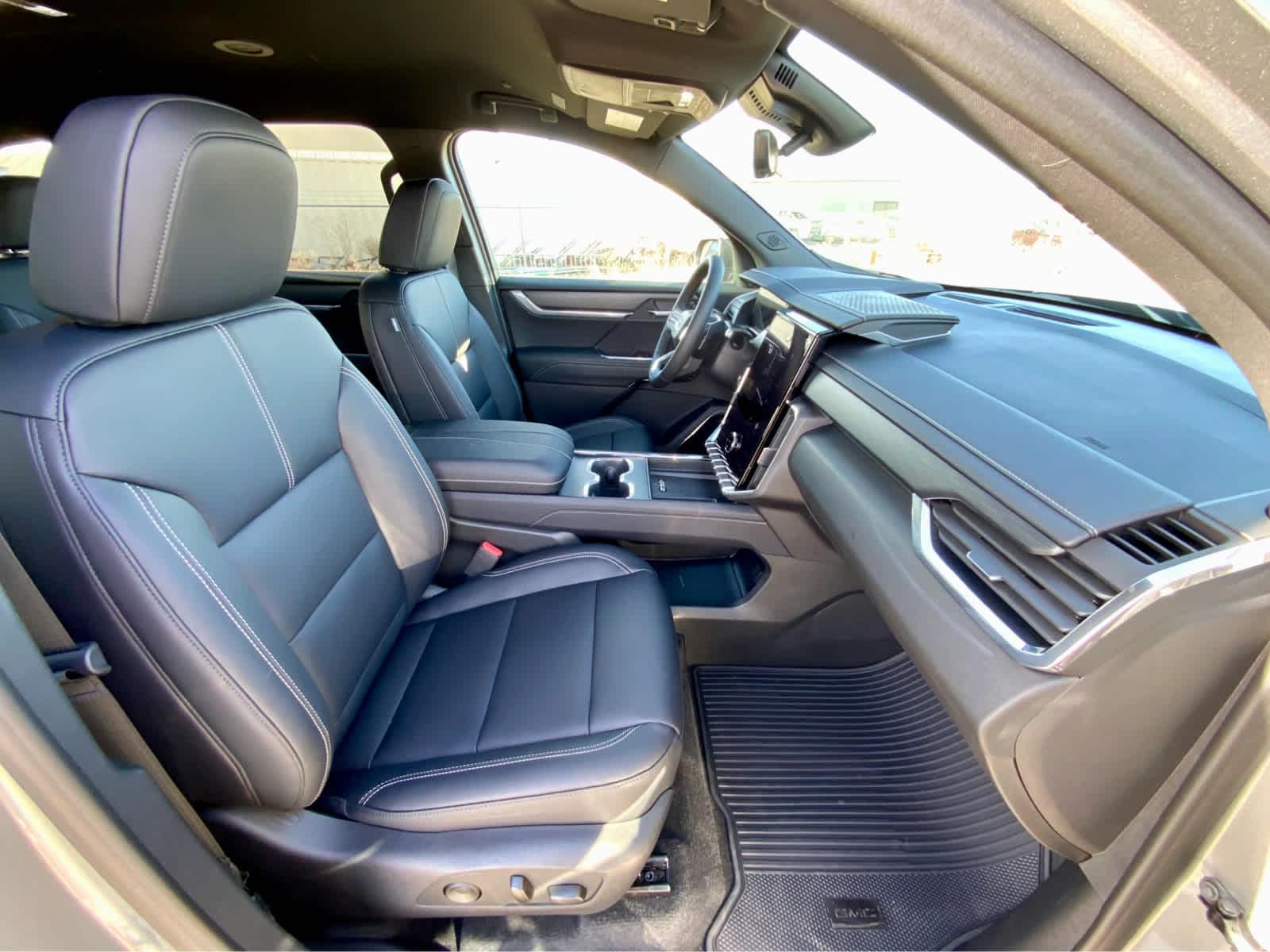 Thumbnail: 2026 GMC Acadia - 27