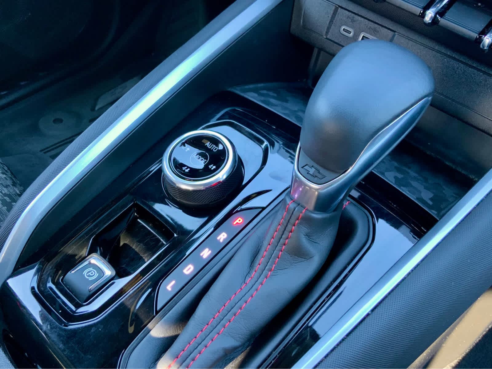 Thumbnail: 2024 Chevrolet Colorado - 50