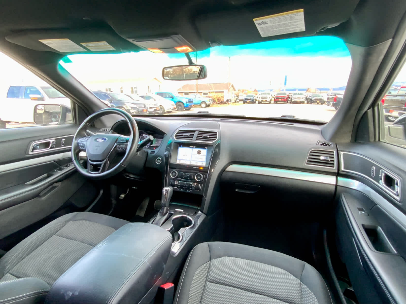 Thumbnail: 2017 Ford Explorer - 35