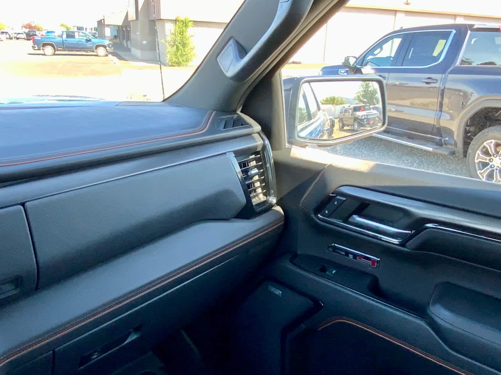 Thumbnail: 2023 GMC Sierra 1500 - 36