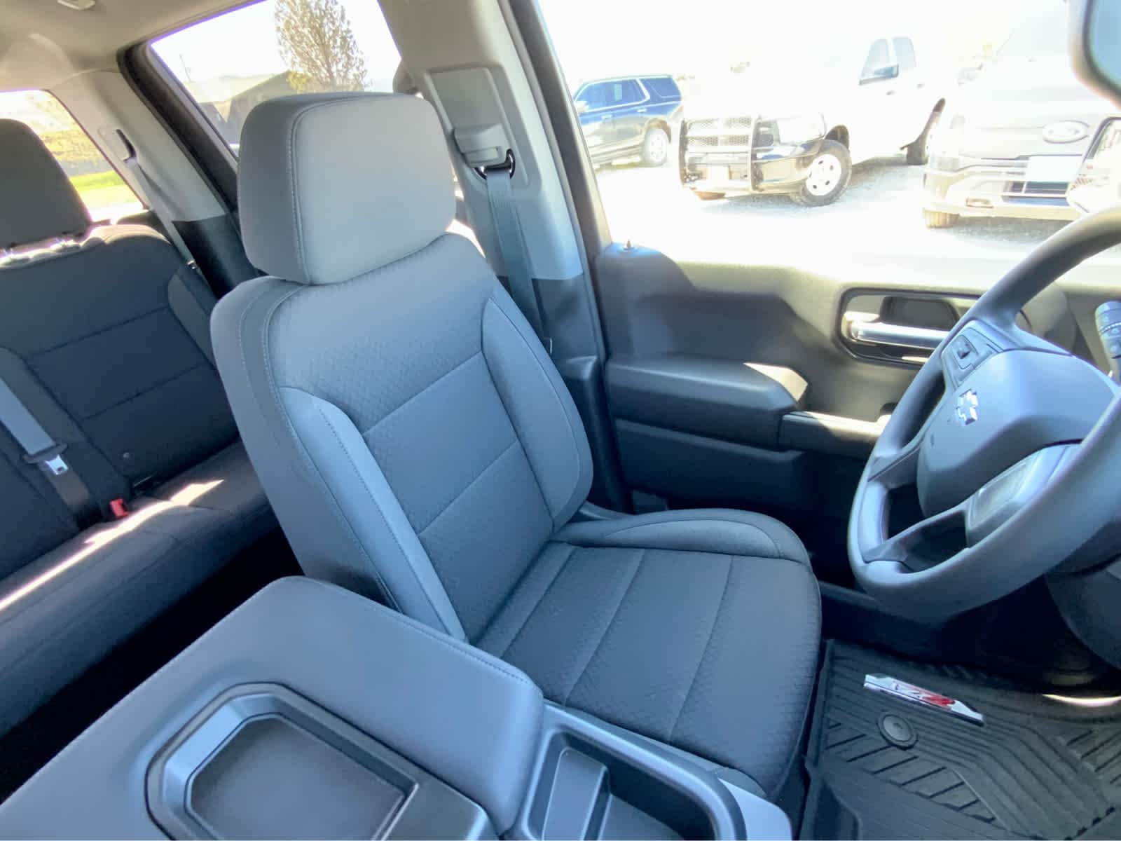 Thumbnail: 2026 Chevrolet Silverado 1500 - 29