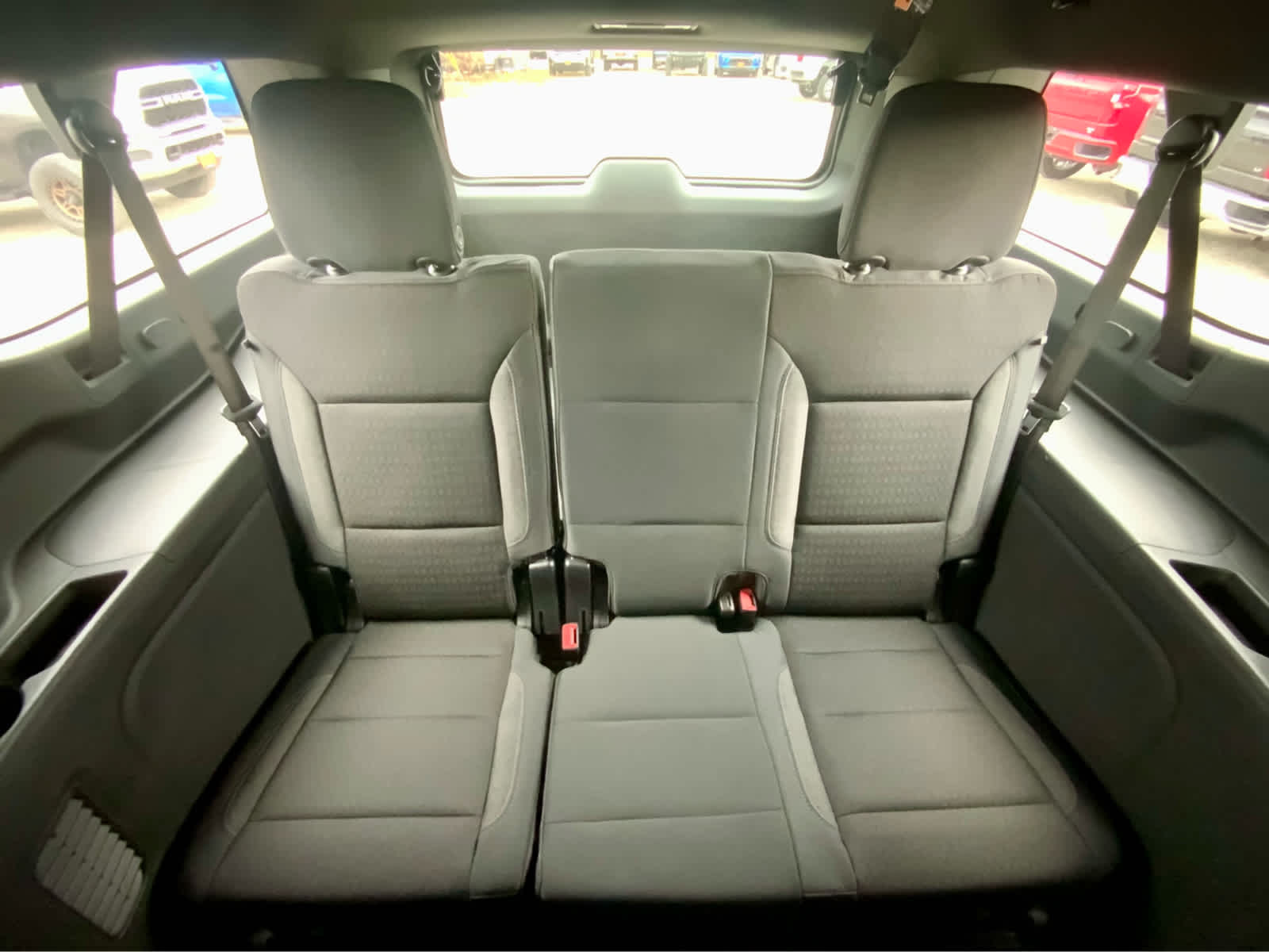 Thumbnail: 2026 Chevrolet Suburban - 28