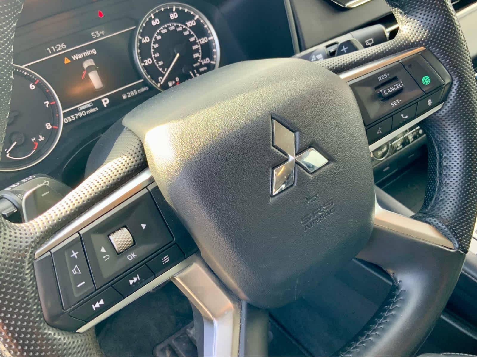 Thumbnail: 2024 Mitsubishi Outlander - 40