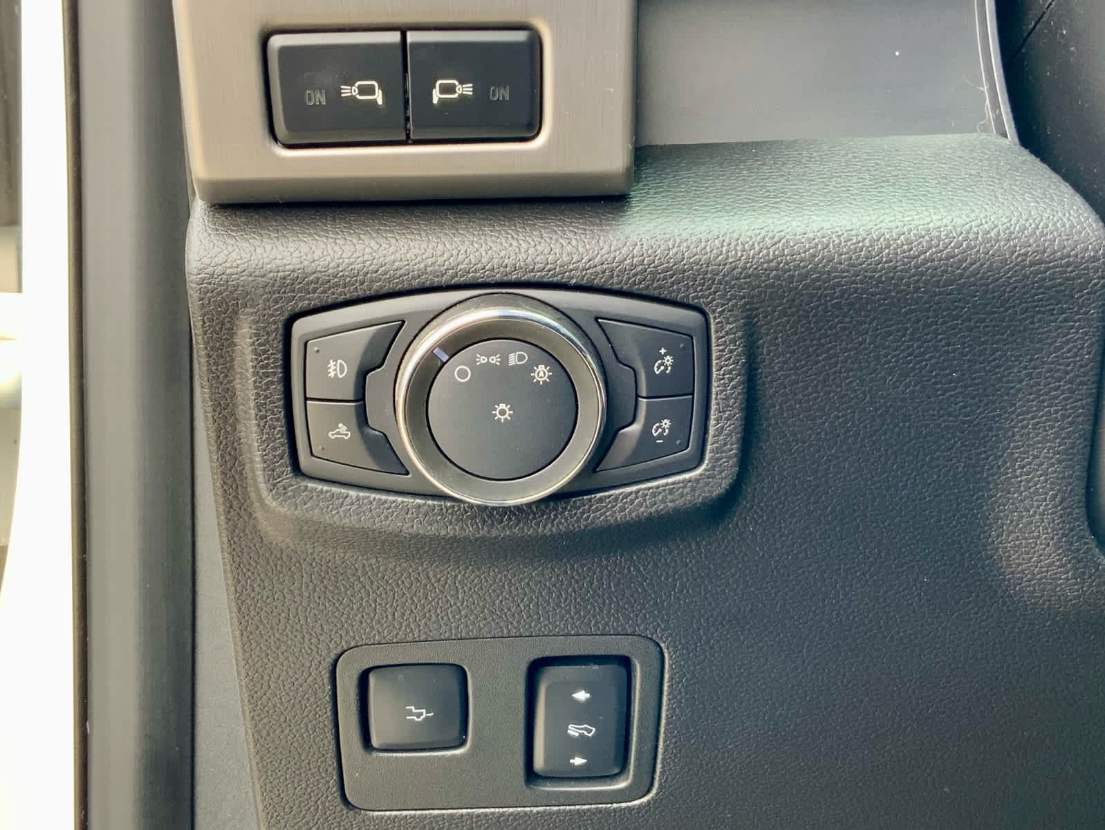 Thumbnail: 2021 Ford Econoline - 48