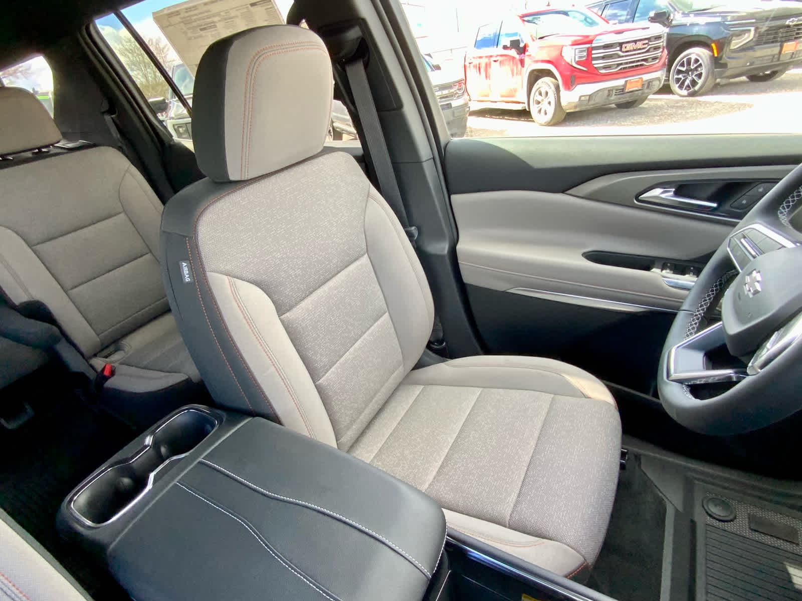 Thumbnail: 2026 Chevrolet Traverse - 29