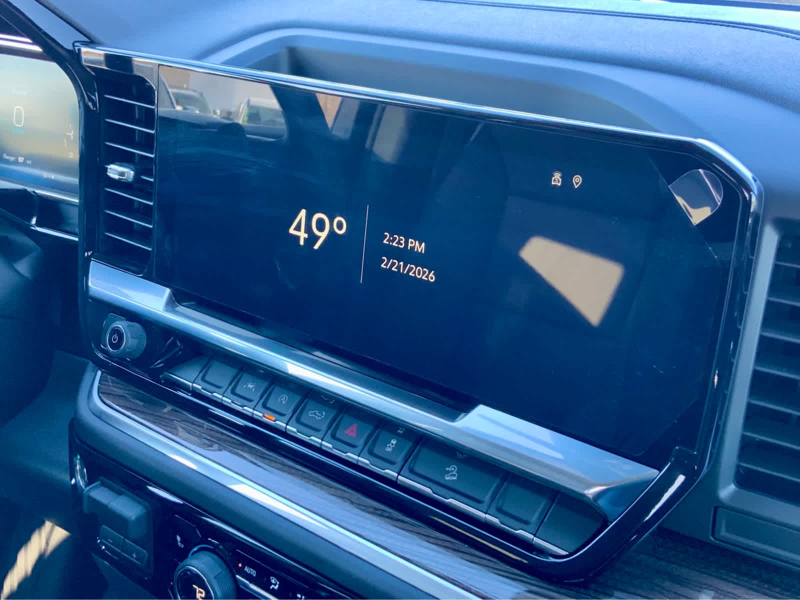 Thumbnail: 2026 Chevrolet Silverado 1500 - 44