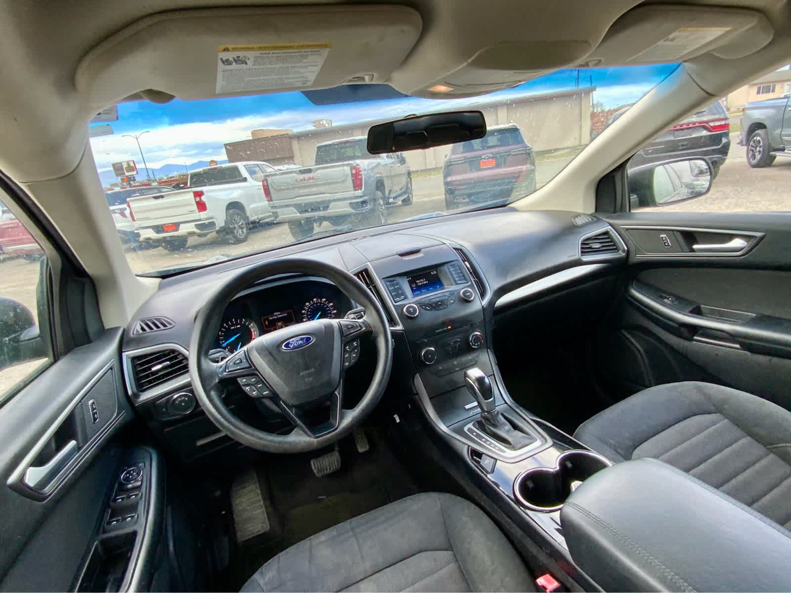 Thumbnail: 2015 Ford Edge - 28