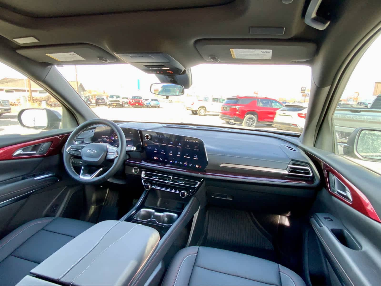 Thumbnail: 2026 Chevrolet Traverse - 32