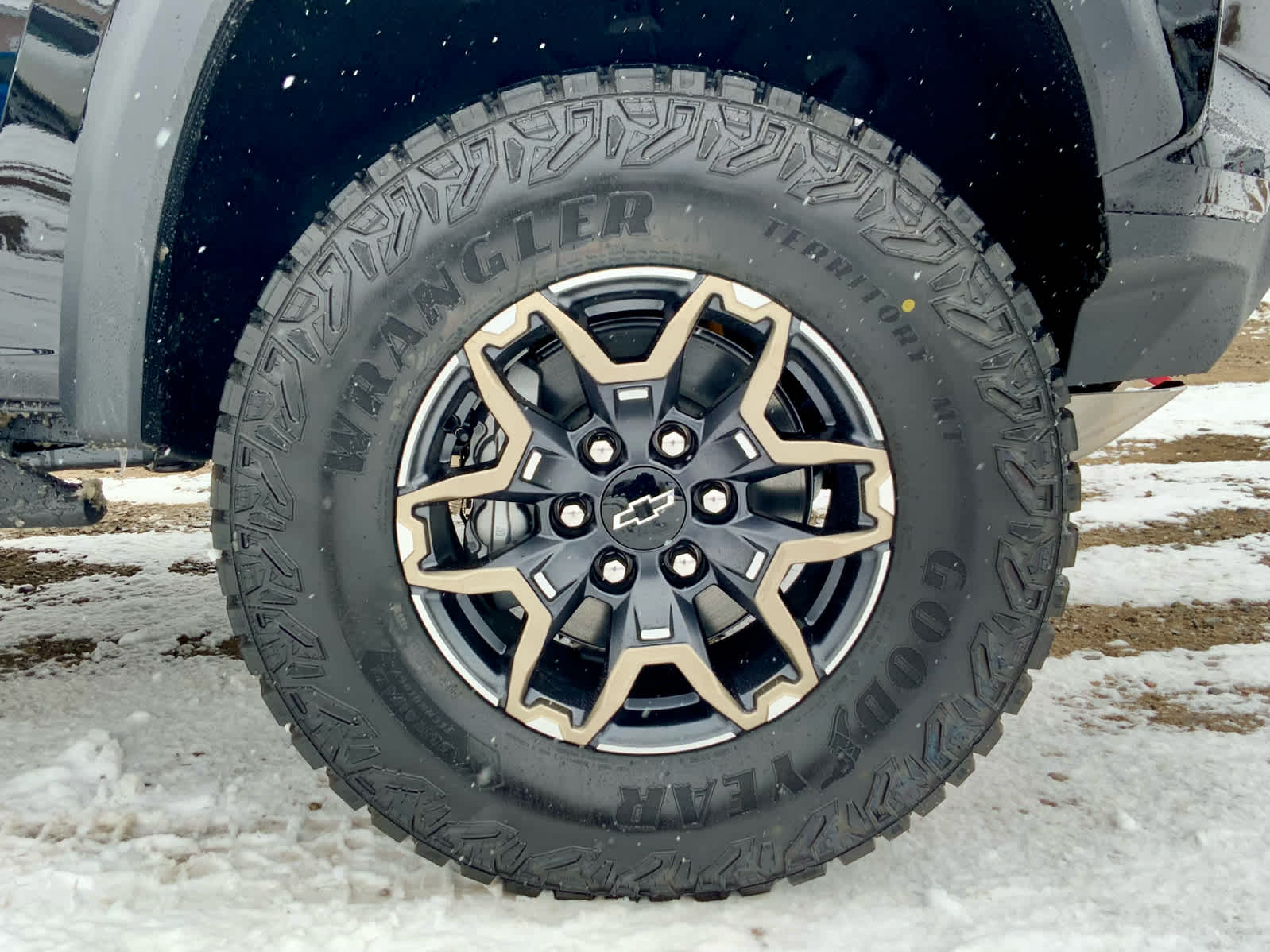 Thumbnail: 2026 Chevrolet Colorado - 15