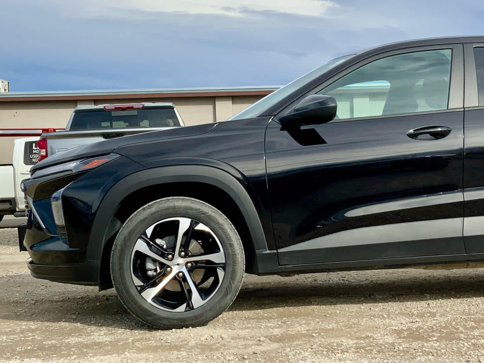 Thumbnail: 2025 Chevrolet Trax - 10