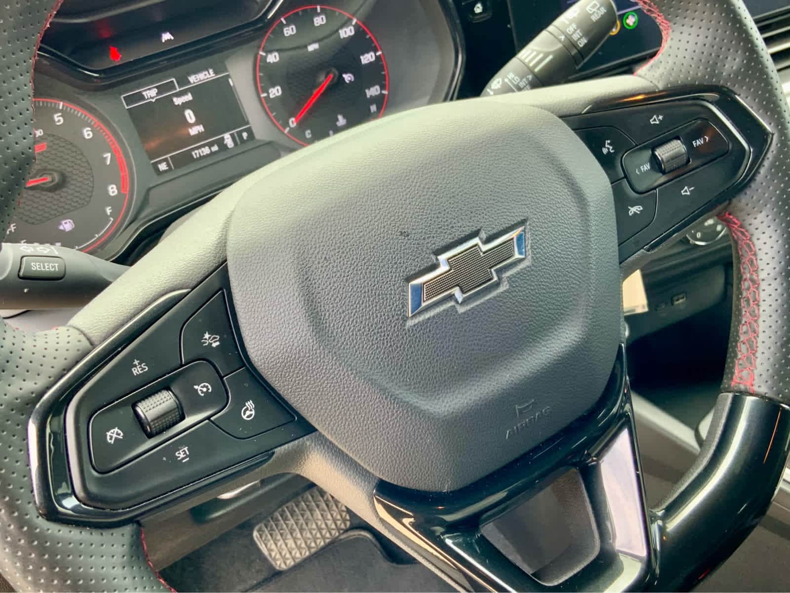 Thumbnail: 2025 Chevrolet Trax - 31