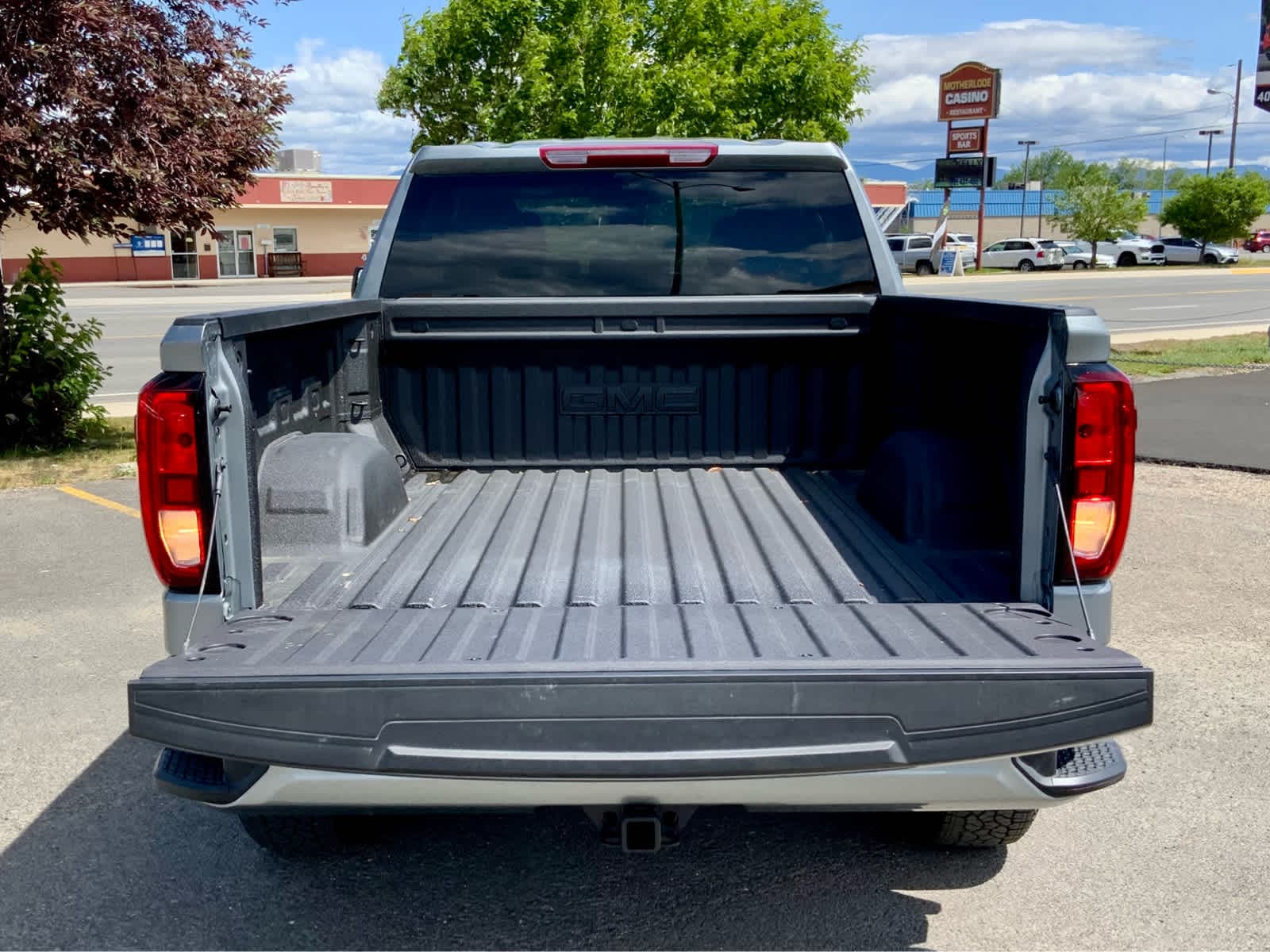 Thumbnail: 2025 GMC Sierra 1500 - 19