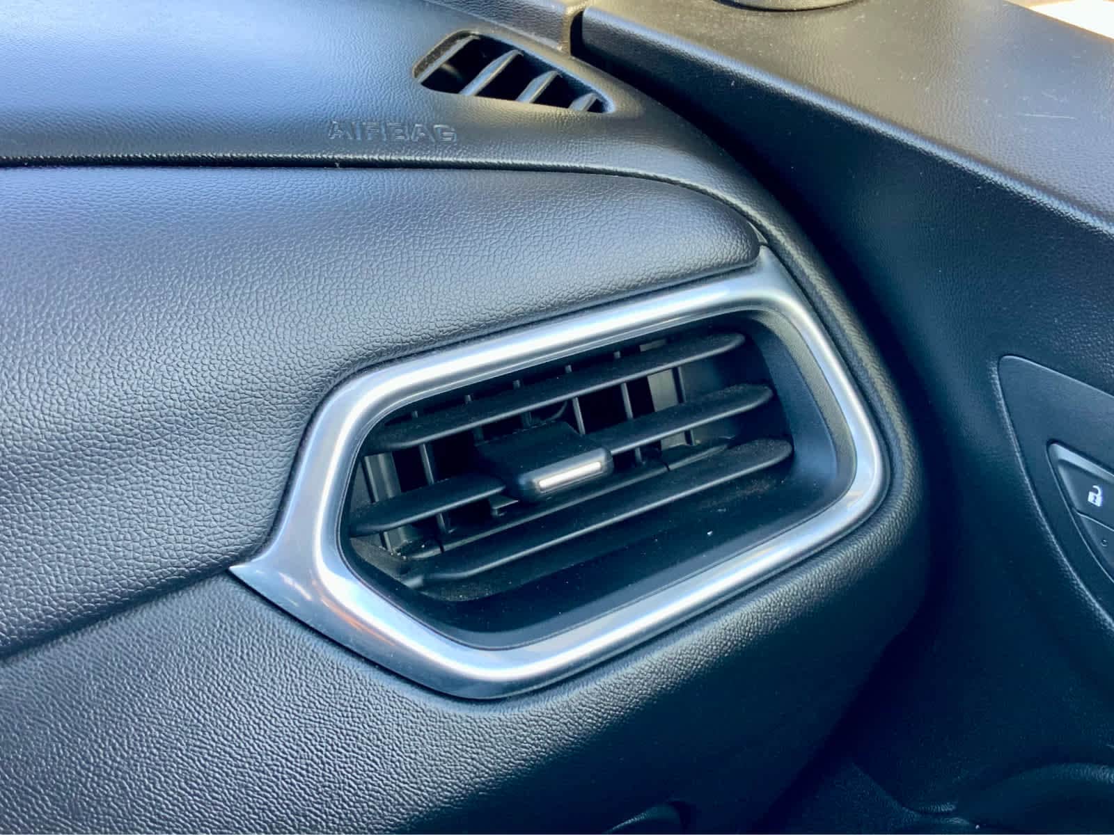 Thumbnail: 2020 Chevrolet Equinox - 45