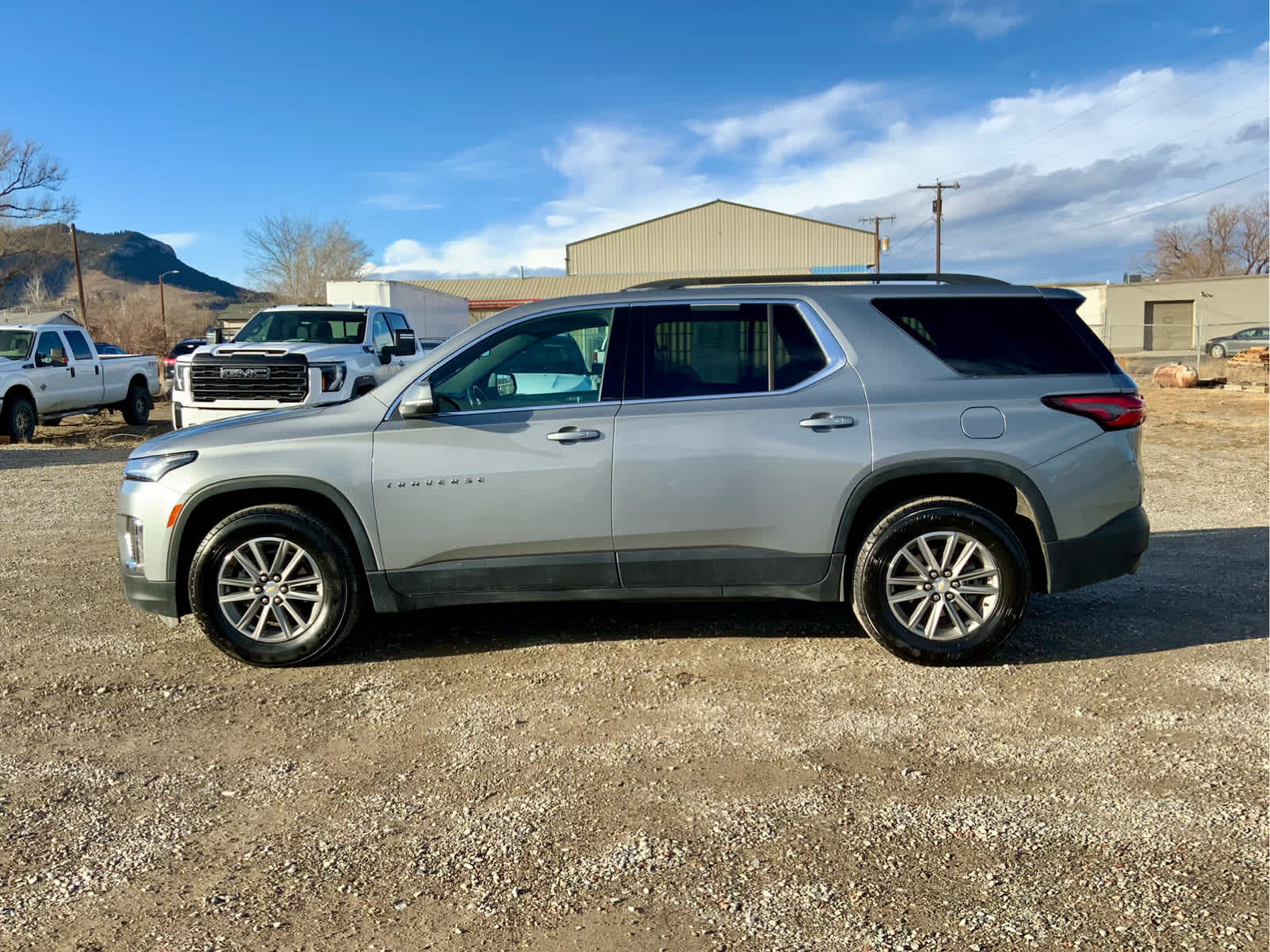 Thumbnail: 2023 Chevrolet Traverse - 2