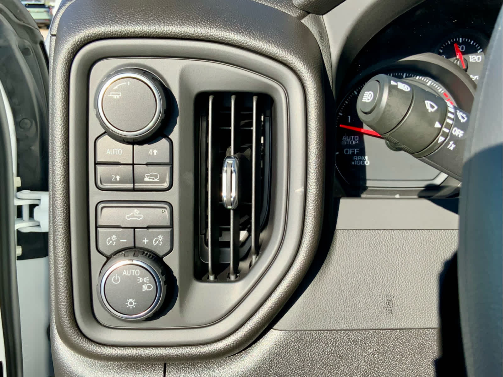 Thumbnail: 2026 Chevrolet Silverado 1500 - 45