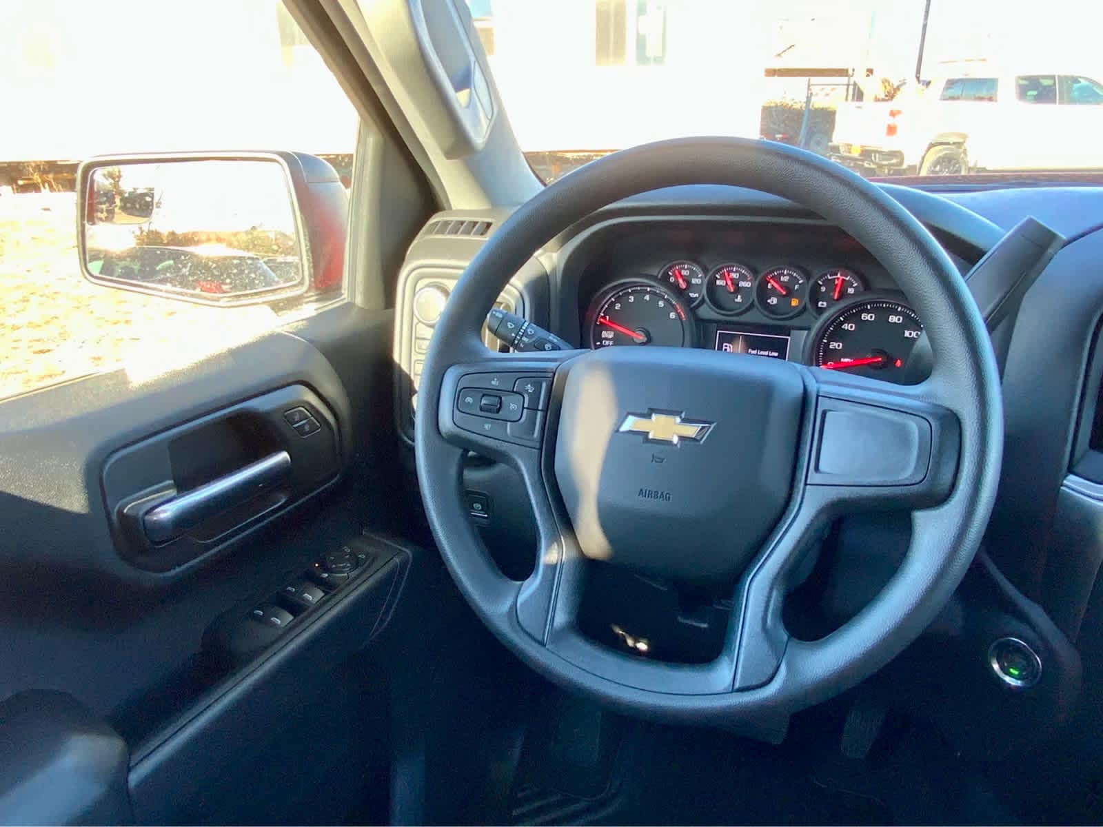 Thumbnail: 2026 Chevrolet Silverado 1500 - 43