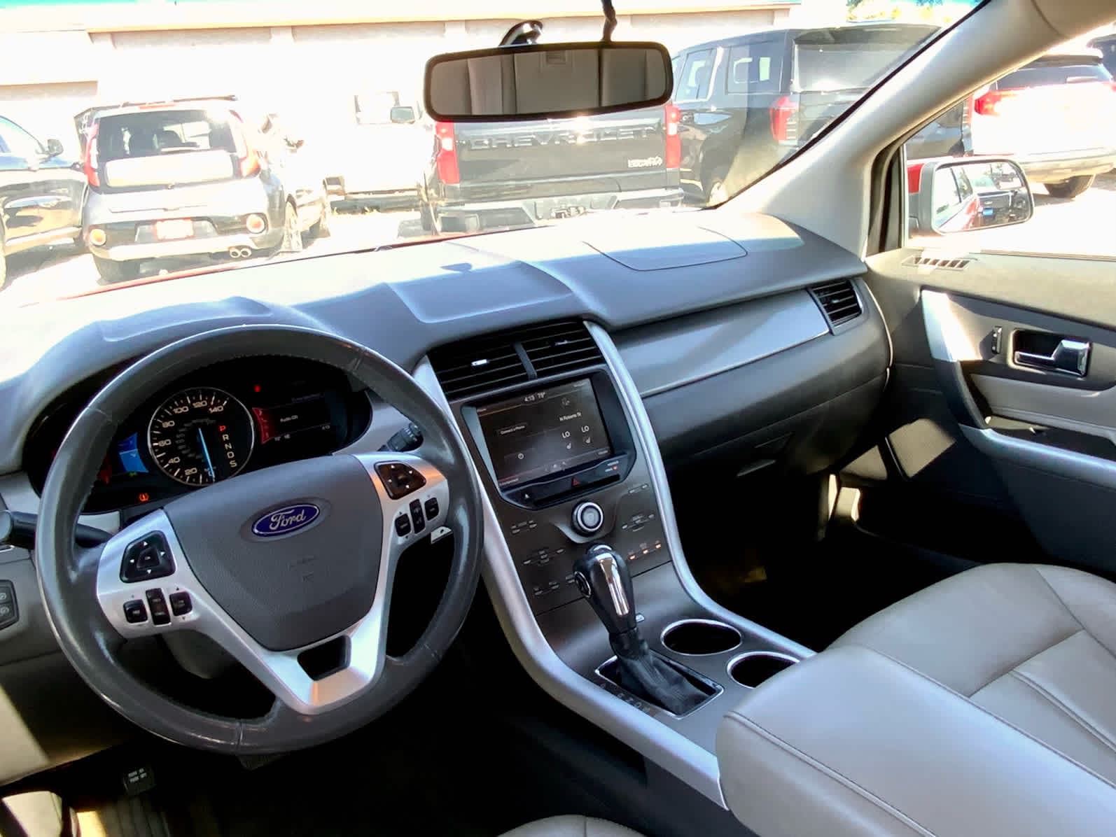 Thumbnail: 2013 Ford Edge - 29