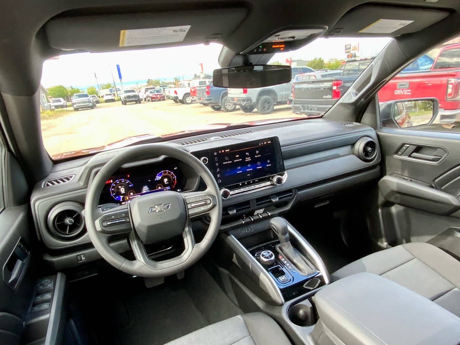 Thumbnail: 2026 Chevrolet Colorado - 33