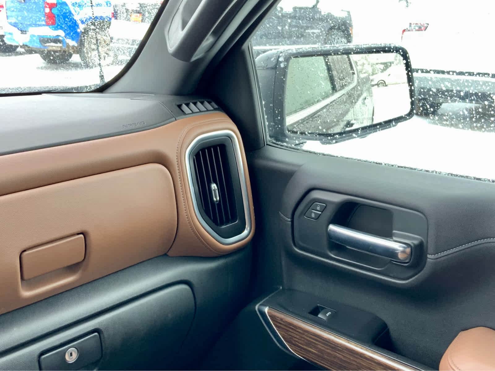 Thumbnail: 2021 Chevrolet Silverado 1500 - 33