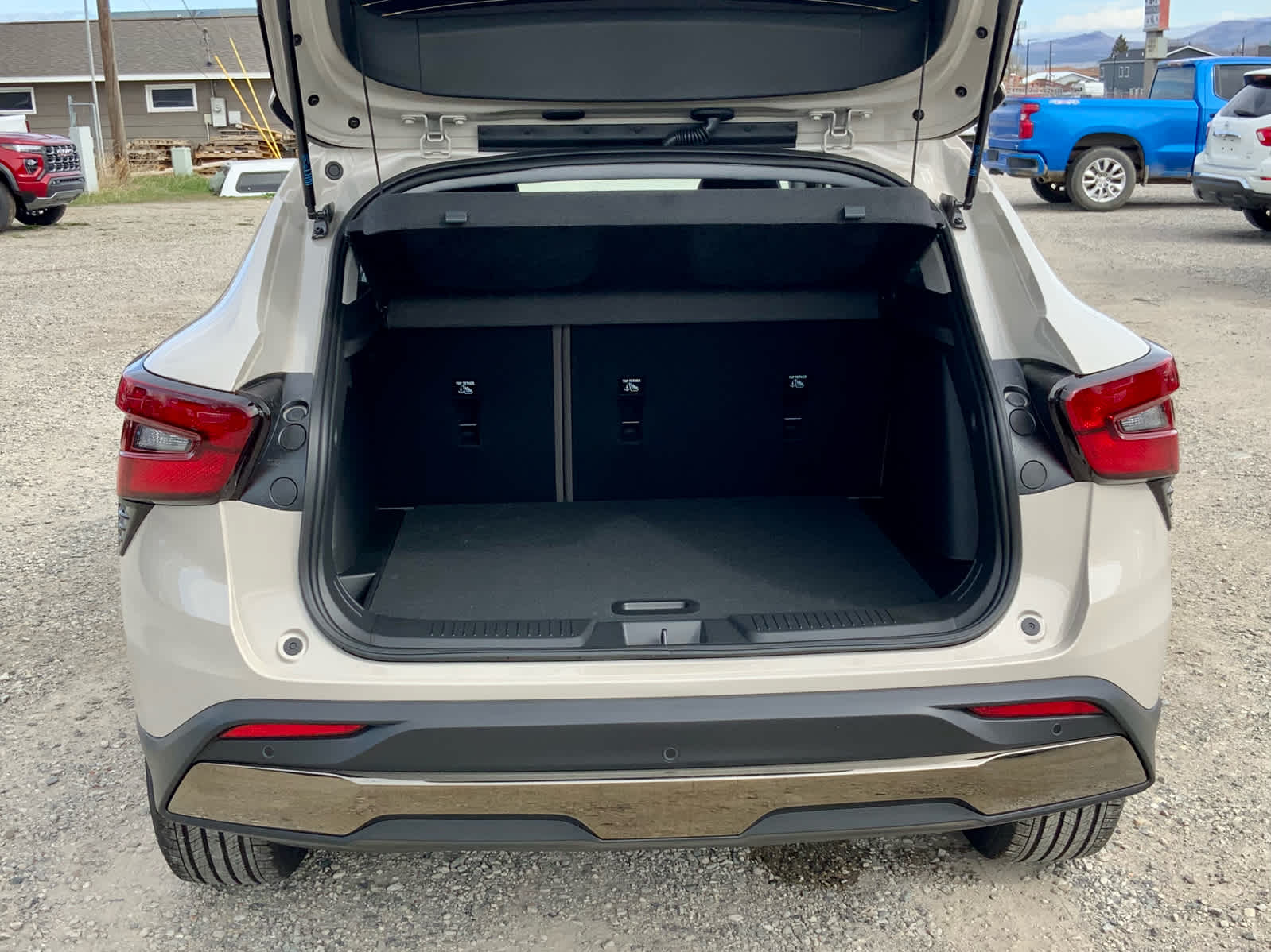 Thumbnail: 2026 Chevrolet Trax - 21