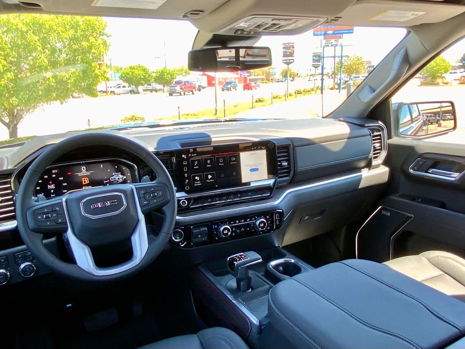 Thumbnail: 2025 GMC Sierra 1500 - 33