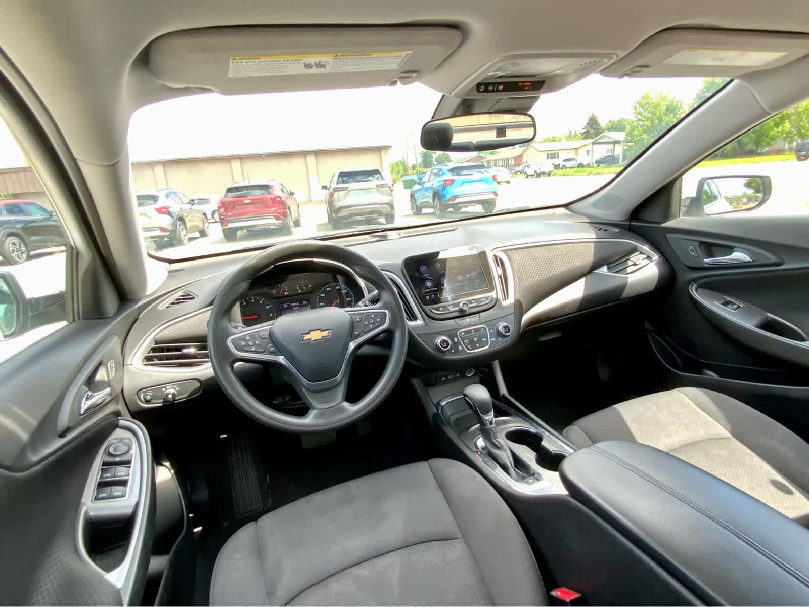 Thumbnail: 2023 Chevrolet Malibu - 32