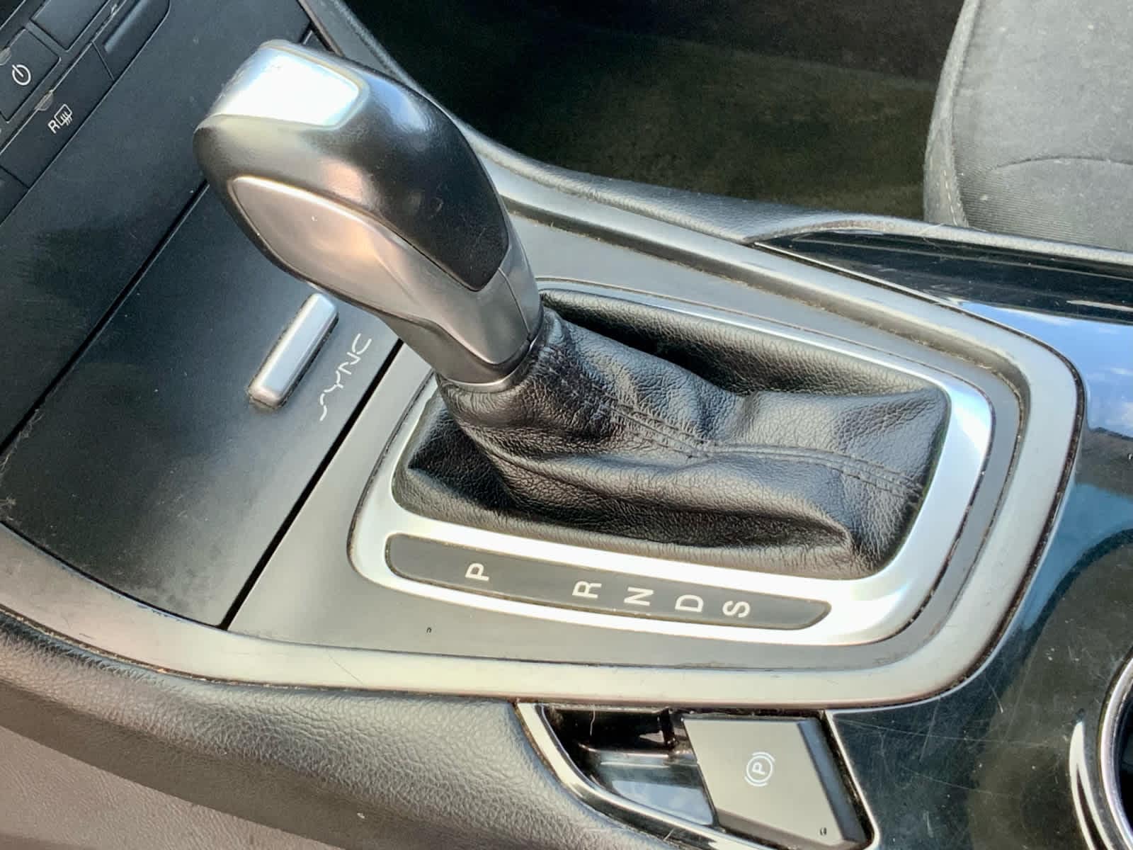 Thumbnail: 2015 Ford Edge - 40