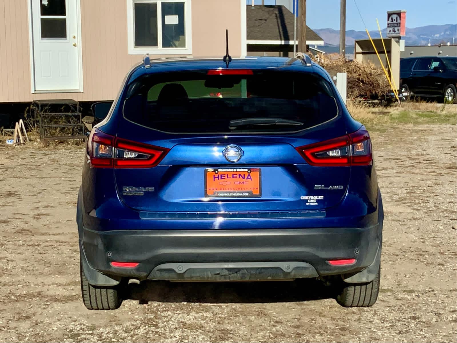 Thumbnail: 2022 Nissan Rogue Sport - 4