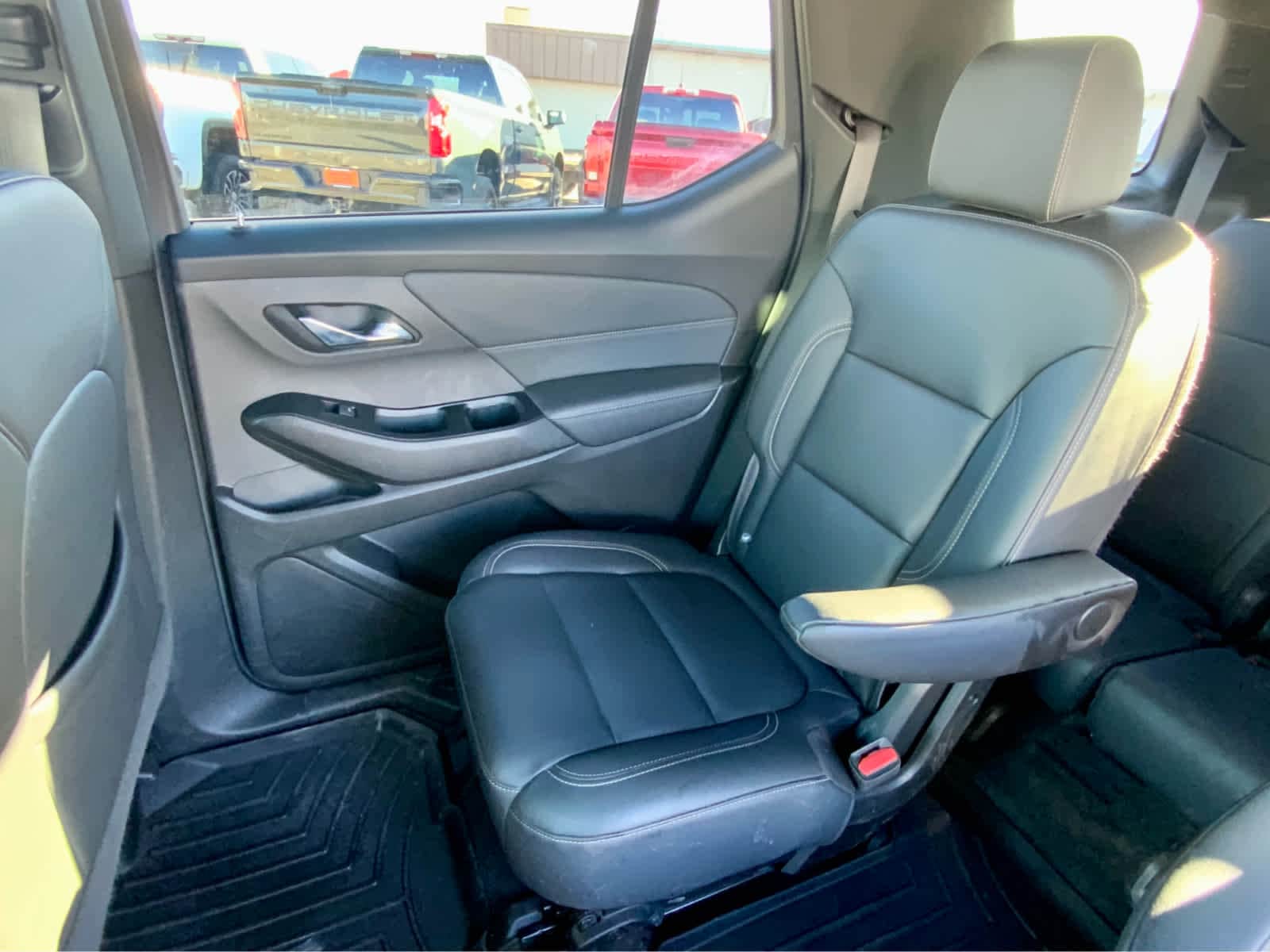 Thumbnail: 2023 Chevrolet Traverse - 29