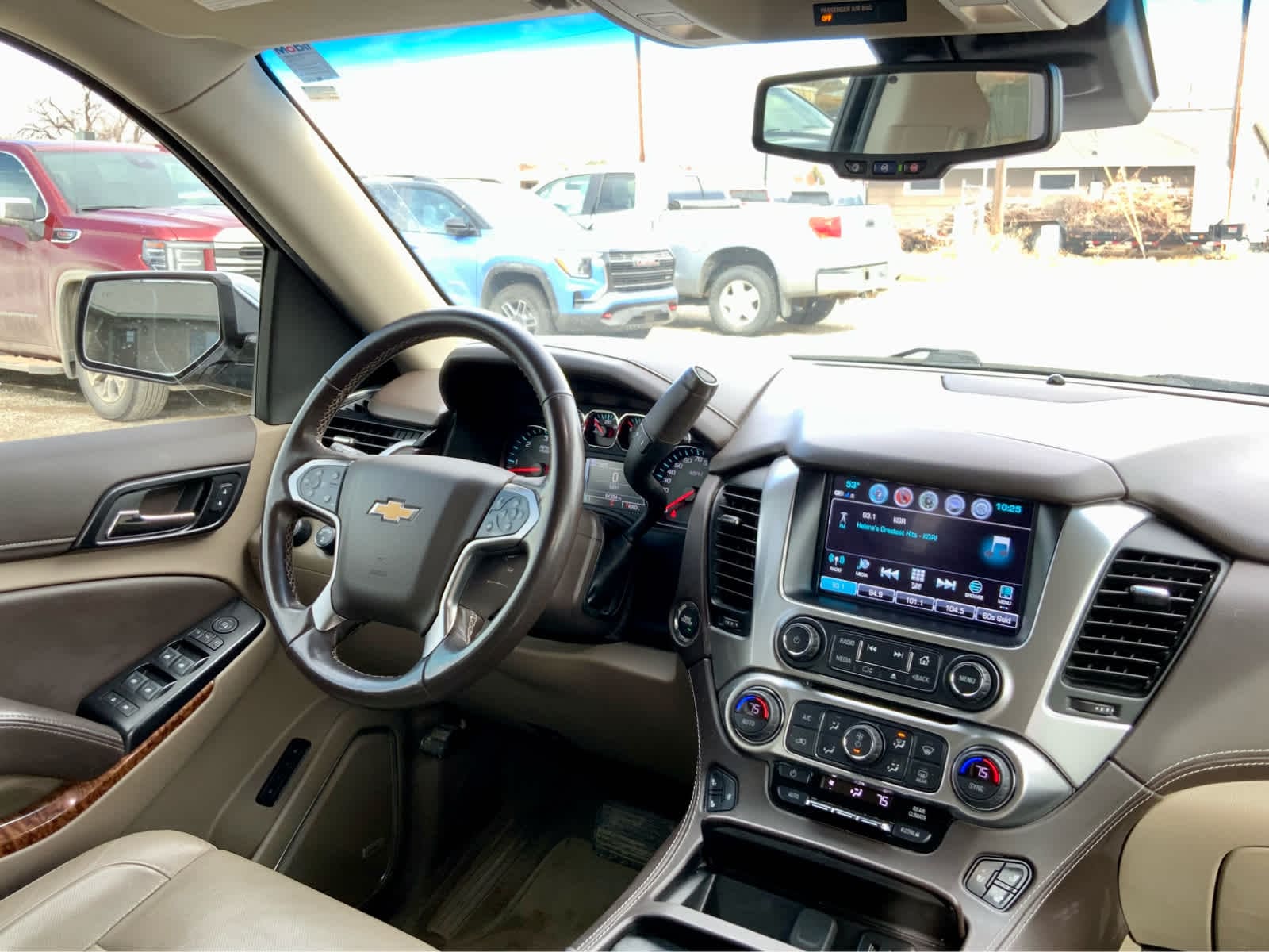 Thumbnail: 2020 Chevrolet Tahoe - 38