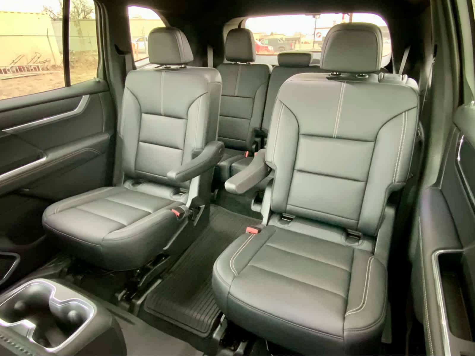 Thumbnail: 2026 GMC Acadia - 28