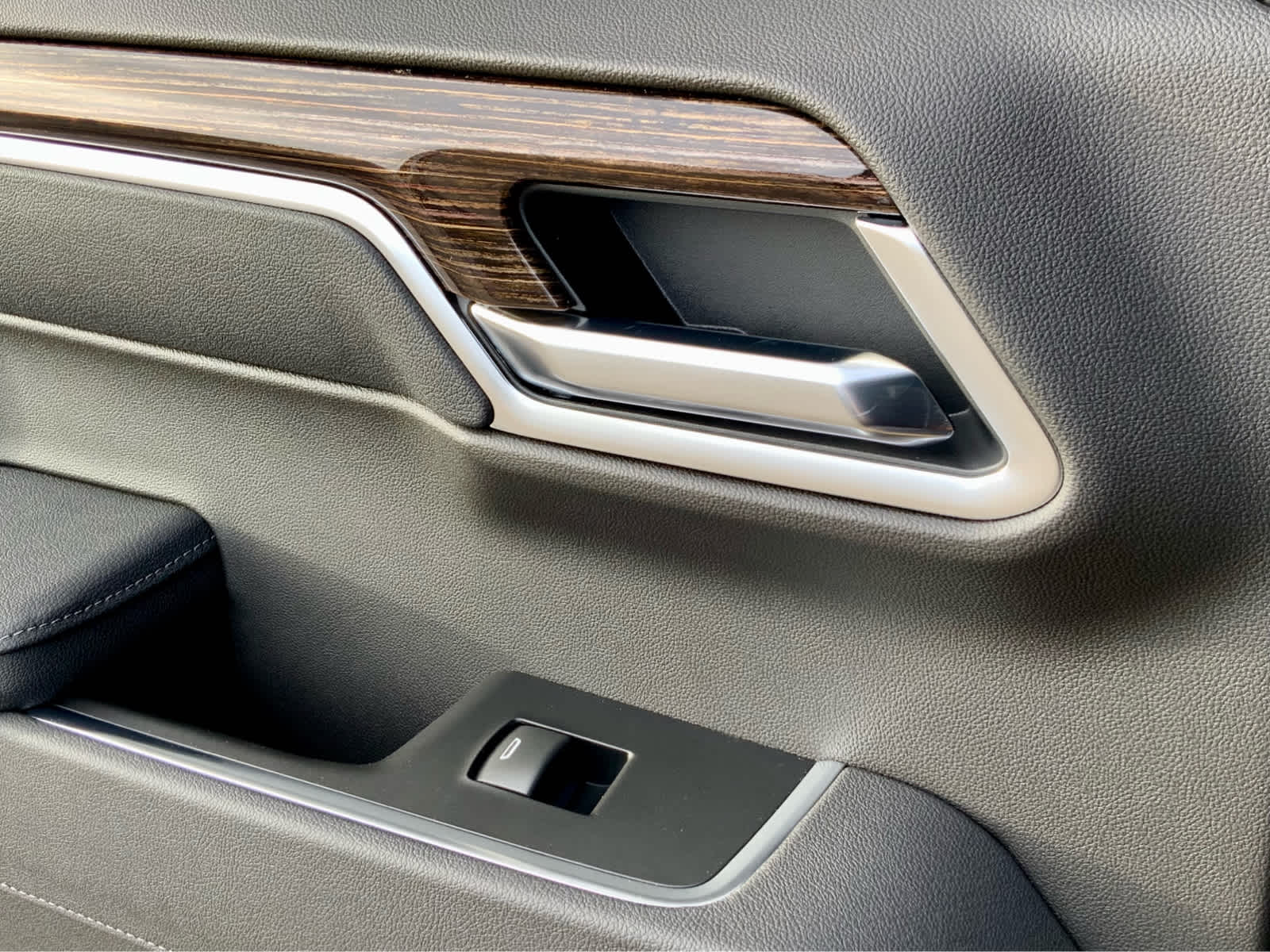 Thumbnail: 2026 GMC Sierra 1500 - 50