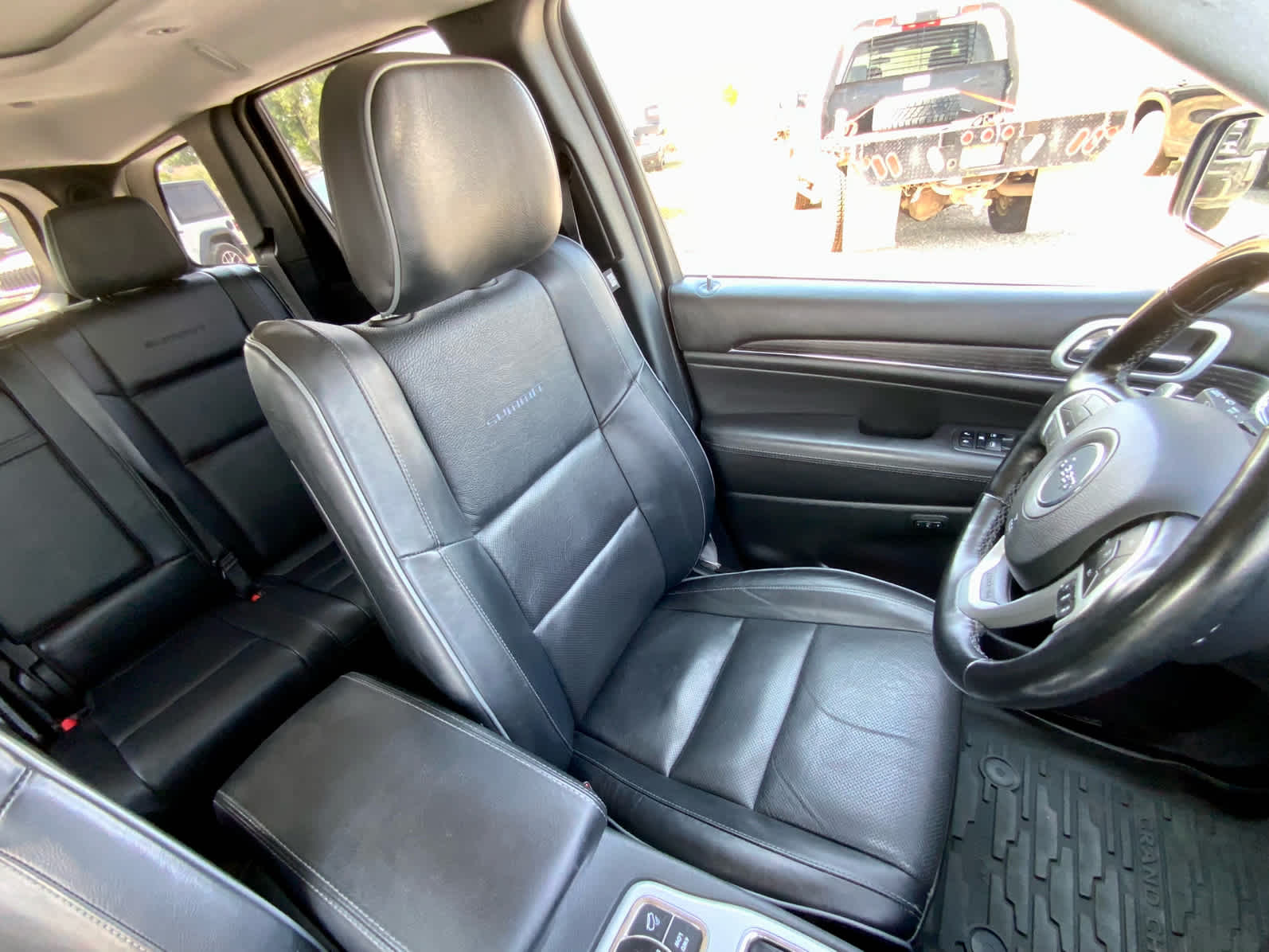 Thumbnail: 2021 Jeep Grand Cherokee - 31